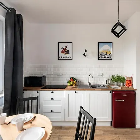 Apartment Warsaw - Aparts Wilanow Herbu Janina Warsaw